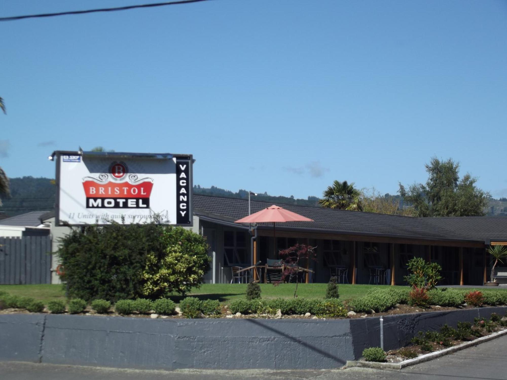 Bristol Motel Upper Hutt Exterior photo